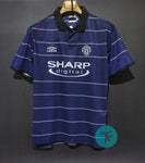 Manchester United 1999/00 Classic Away Retro